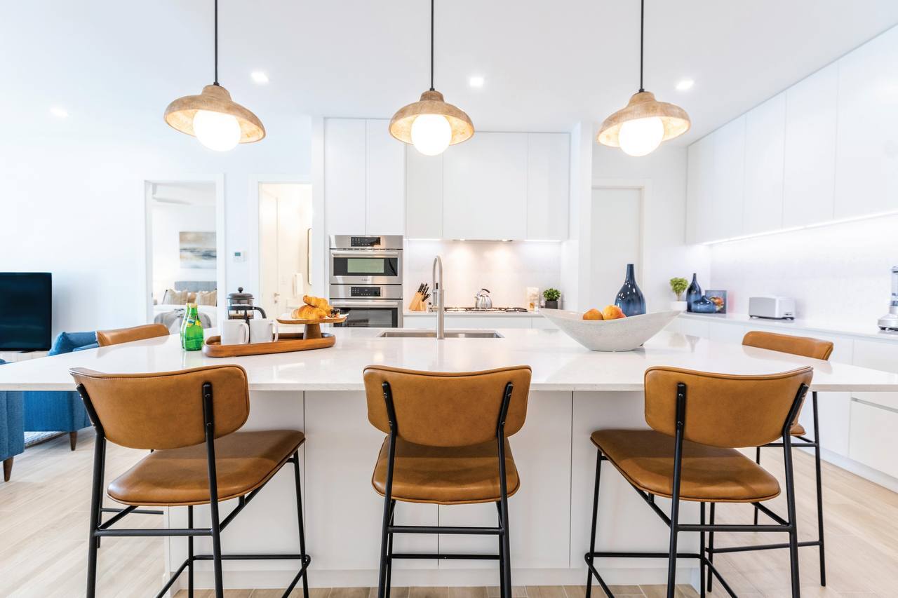 photo_4926979993288510352_y